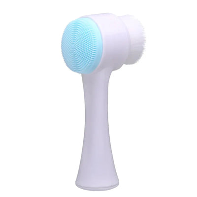 Glow & Go: Deep Cleanse and Gentle Massage with the 3D Silicone Facial Brush!